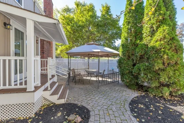 $780,000 | 16 Dartmouth Road, Annandale, NJ 08801