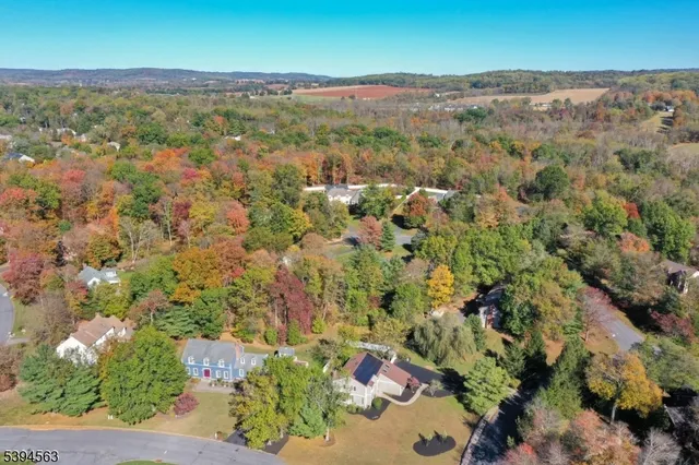 $780,000 | 16 Dartmouth Road, Annandale, NJ 08801