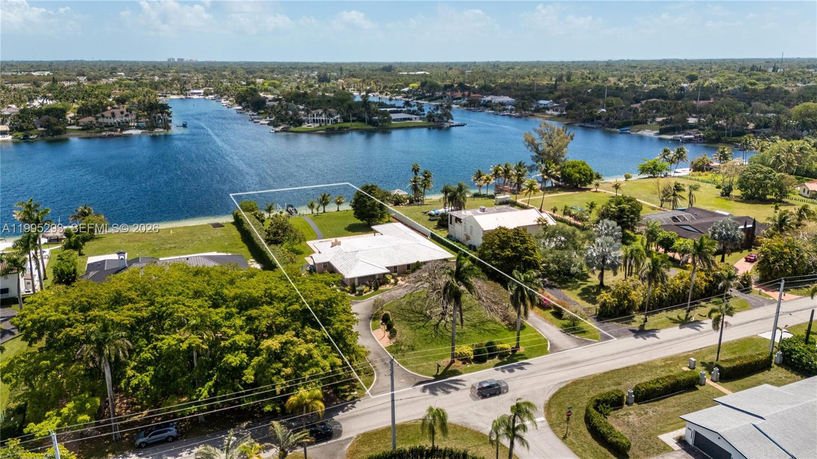 14021 Southwest 97th Avenue Miami, FL 33176 - Photo 14 of 78