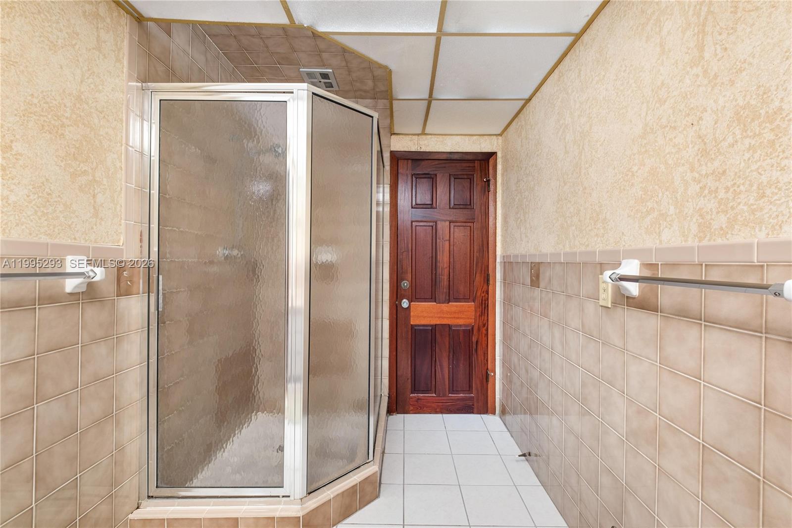 14021 Southwest 97th Avenue Miami, FL 33176 - Photo 25 of 78