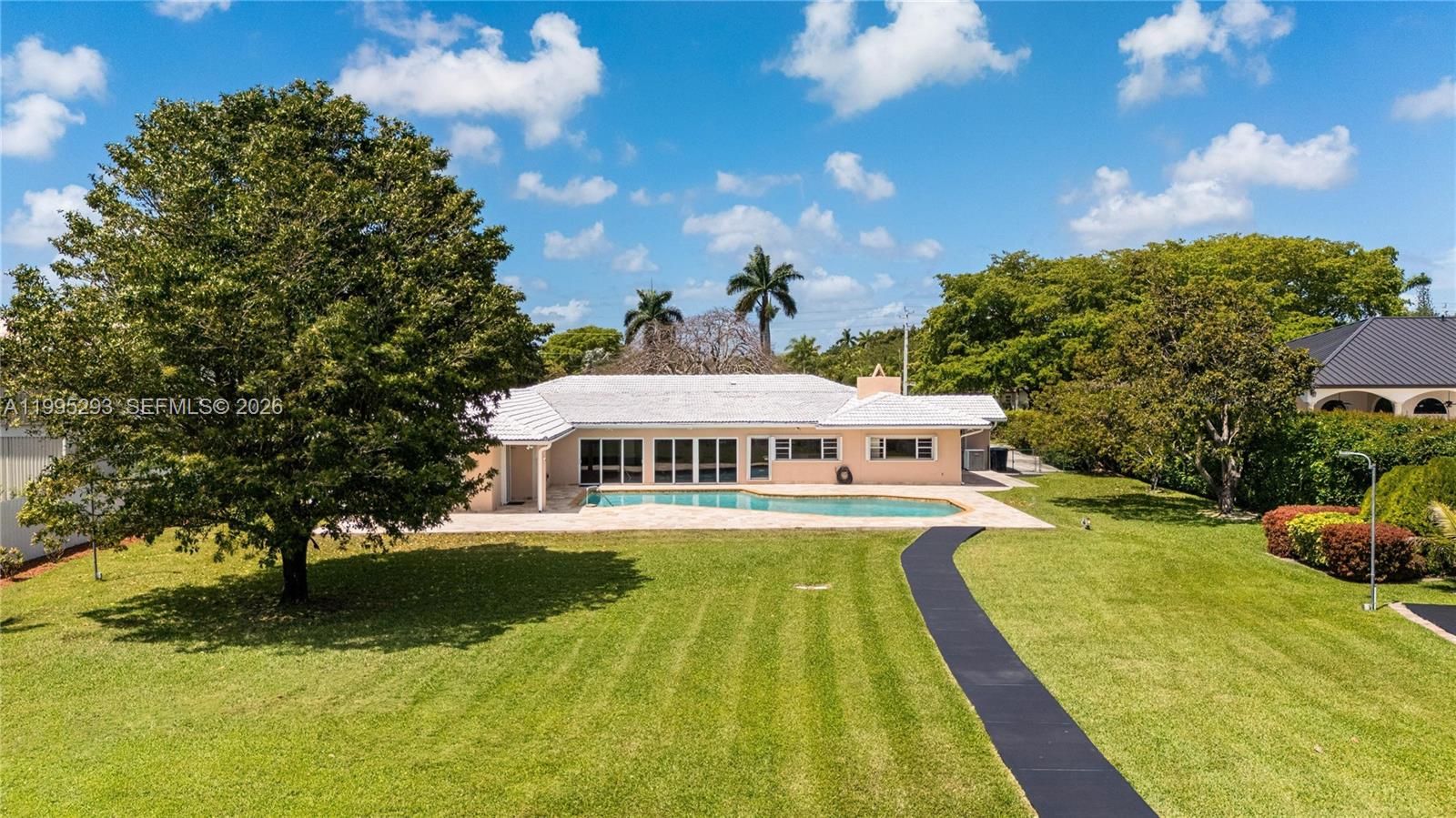 14021 Southwest 97th Avenue Miami, FL 33176 - Photo 3 of 78