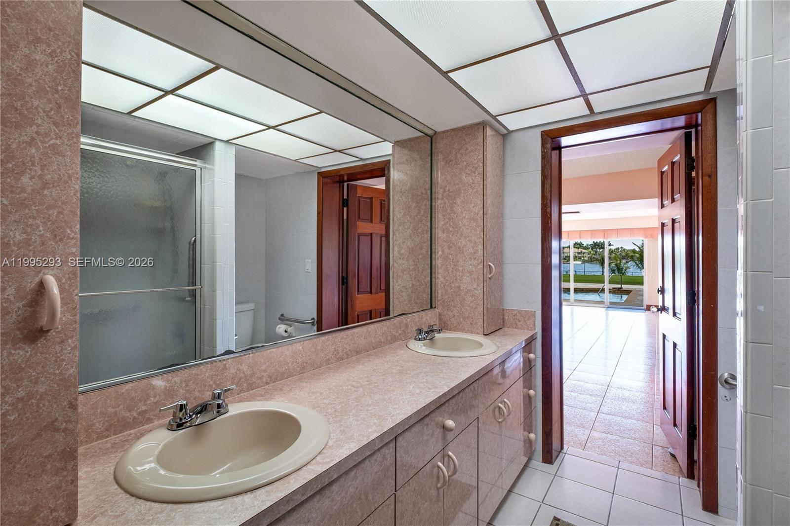 14021 Southwest 97th Avenue Miami, FL 33176 - Photo 33 of 78