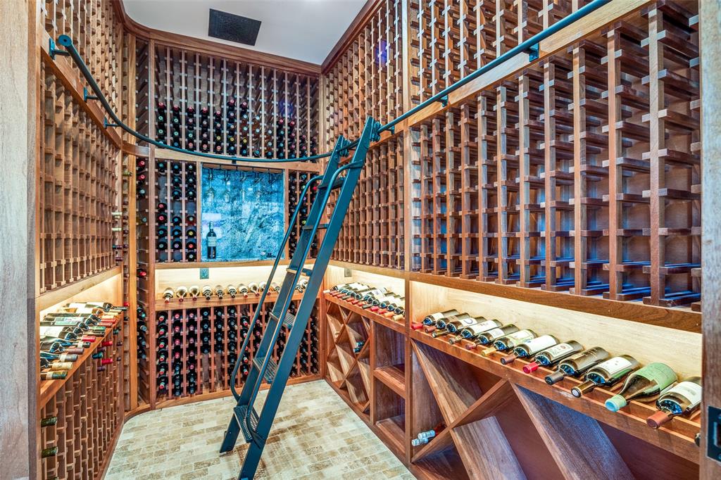 10750 Welch Road Dallas, TX 75229 - Photo 26 of 32