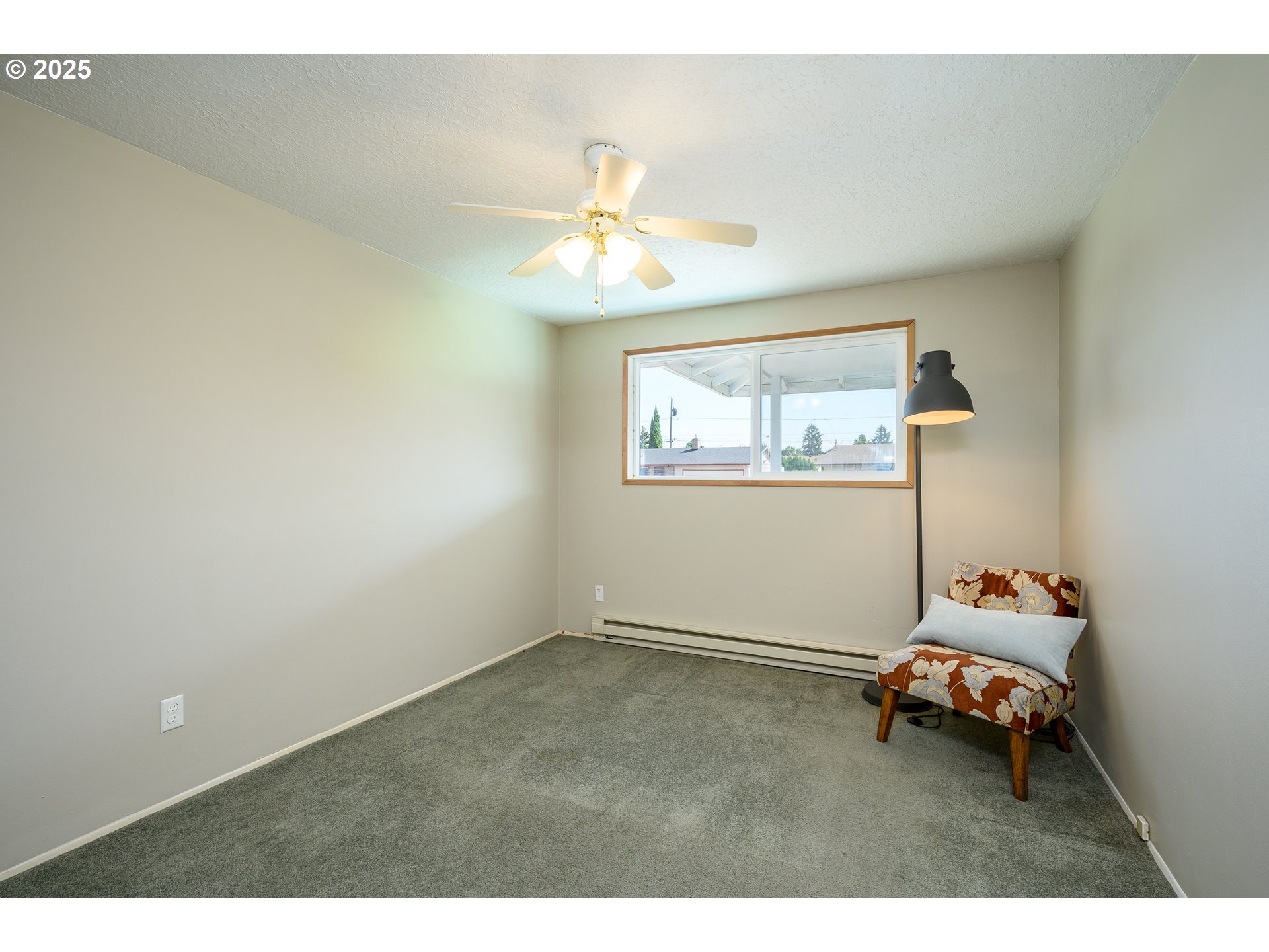 1619 Thompson Road Woodburn, OR 97071 - Photo 18 of 37 Gallery Image 18