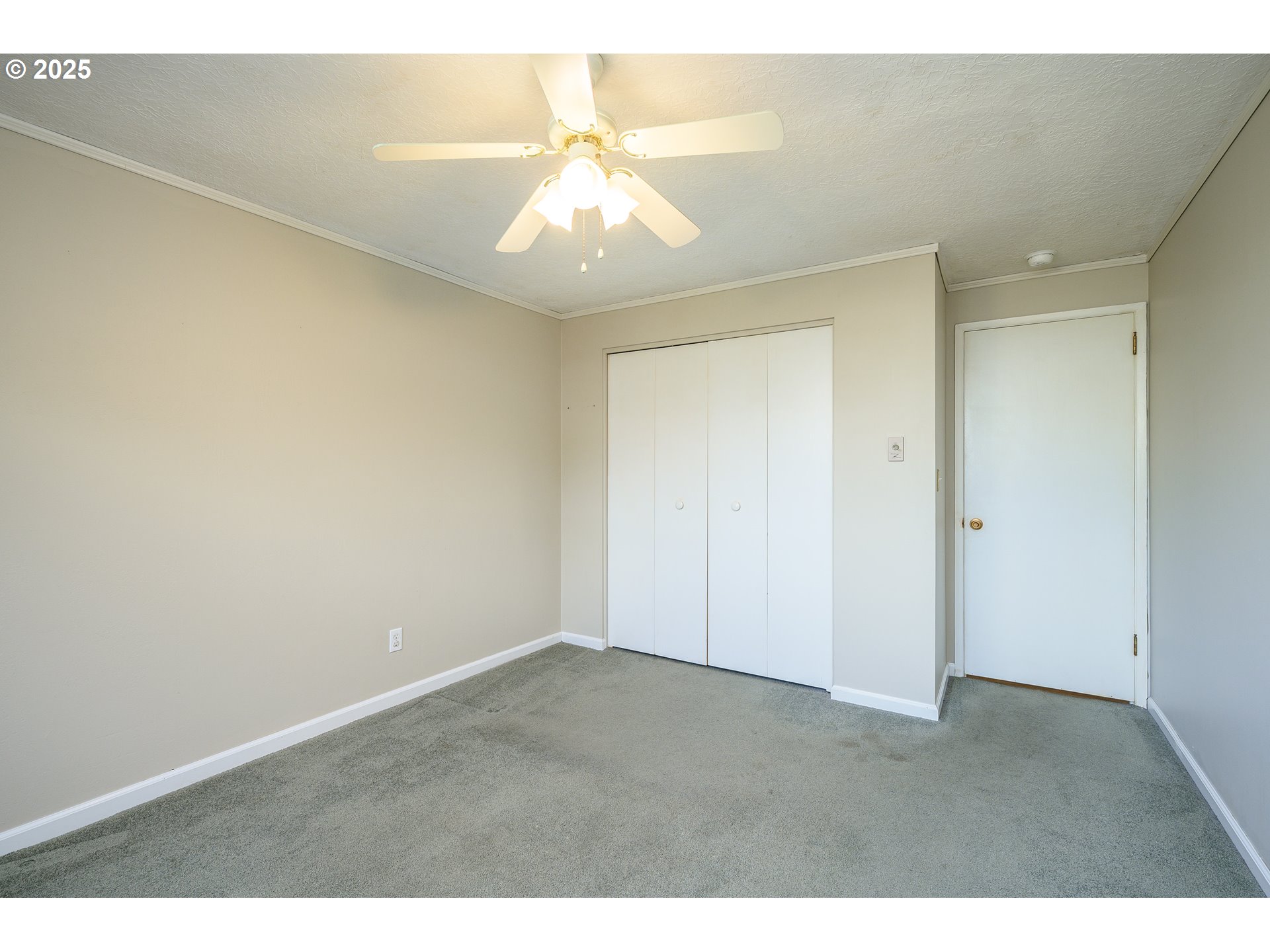 1619 Thompson Road Woodburn, OR 97071 - Photo 21 of 37 Gallery Image 21