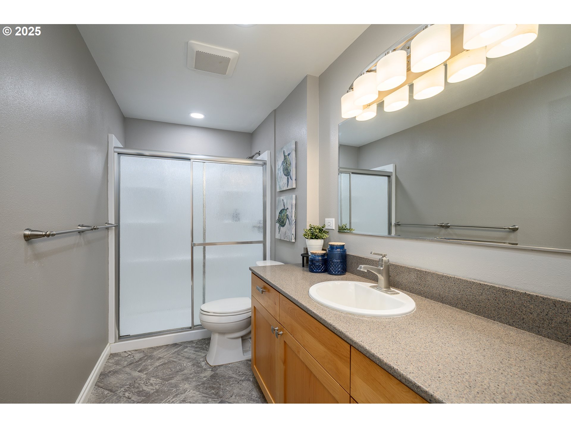 1619 Thompson Road Woodburn, OR 97071 - Photo 22 of 37 Gallery Image 22
