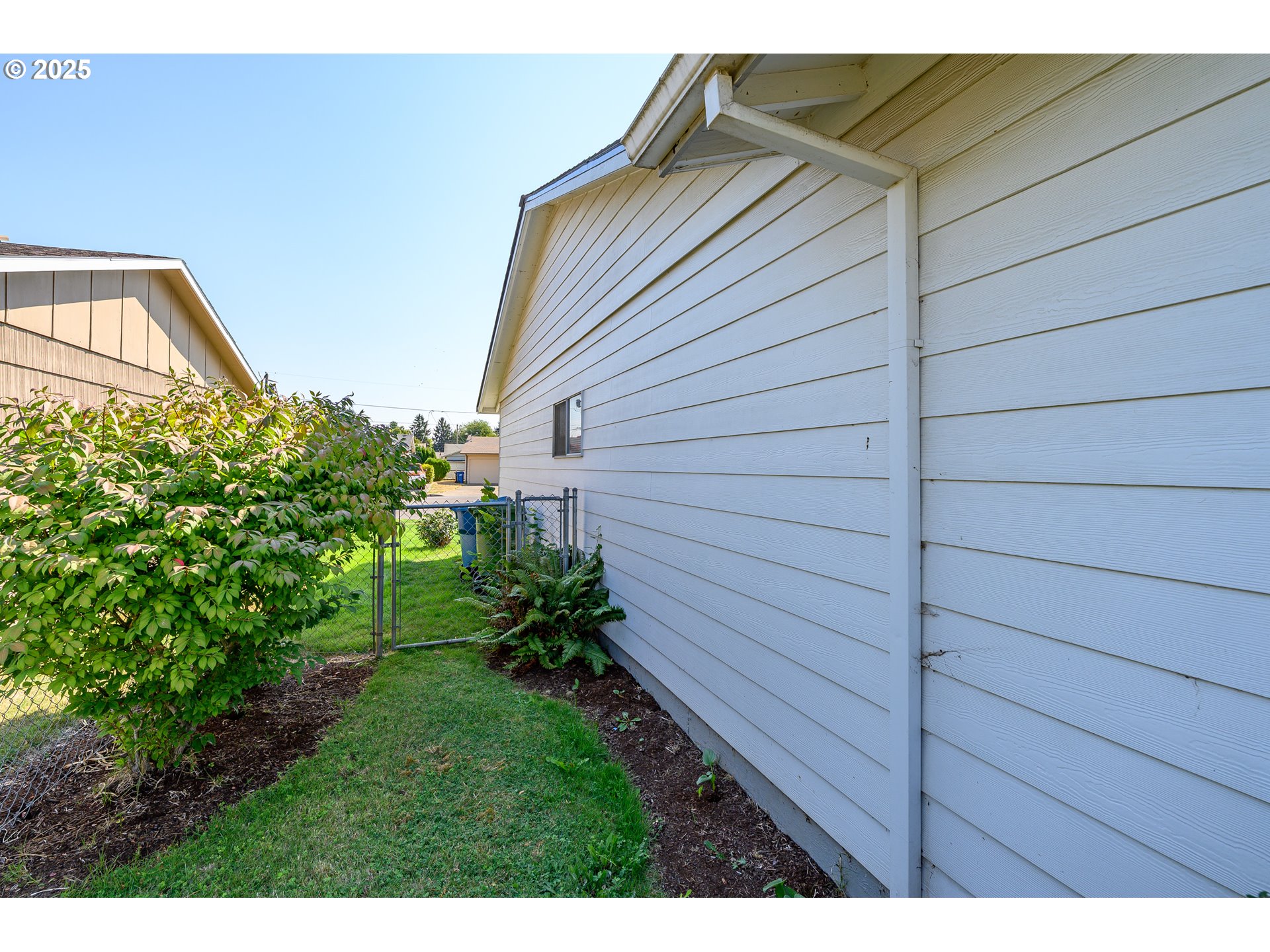 1619 Thompson Road Woodburn, OR 97071 - Photo 31 of 37 Gallery Image 31