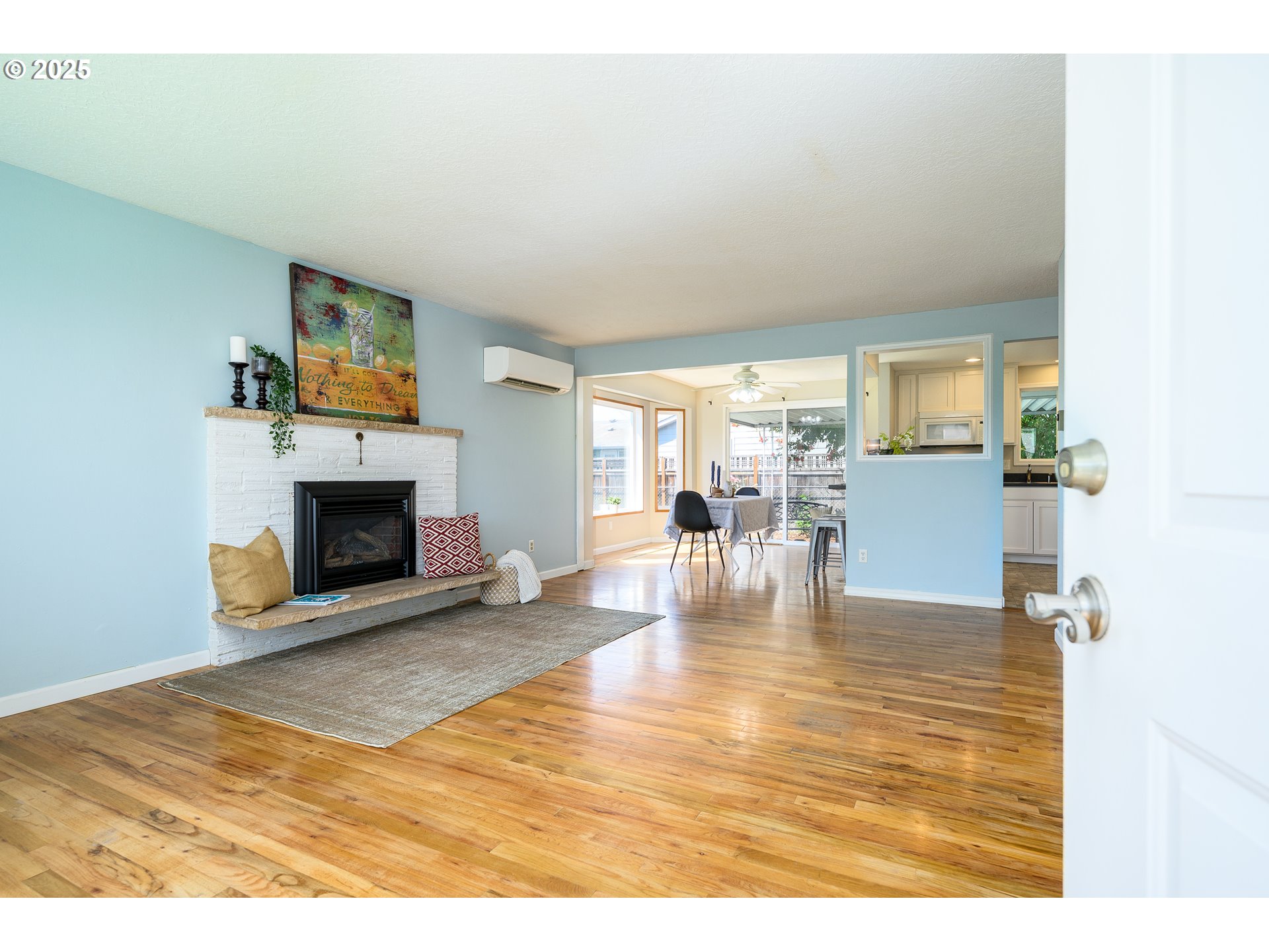 1619 Thompson Road Woodburn, OR 97071 - Photo 5 of 37 Gallery Image 5