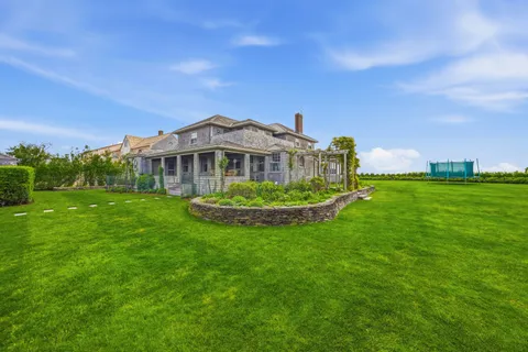 $12,500,000 | 59 Baxter Road, Nantucket, MA 02554