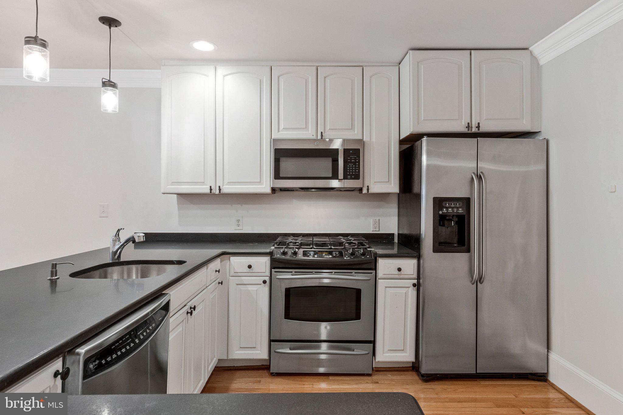 629 4th Street Northeast, Unit 1 Washington, DC 20002 - Photo 5 of 28