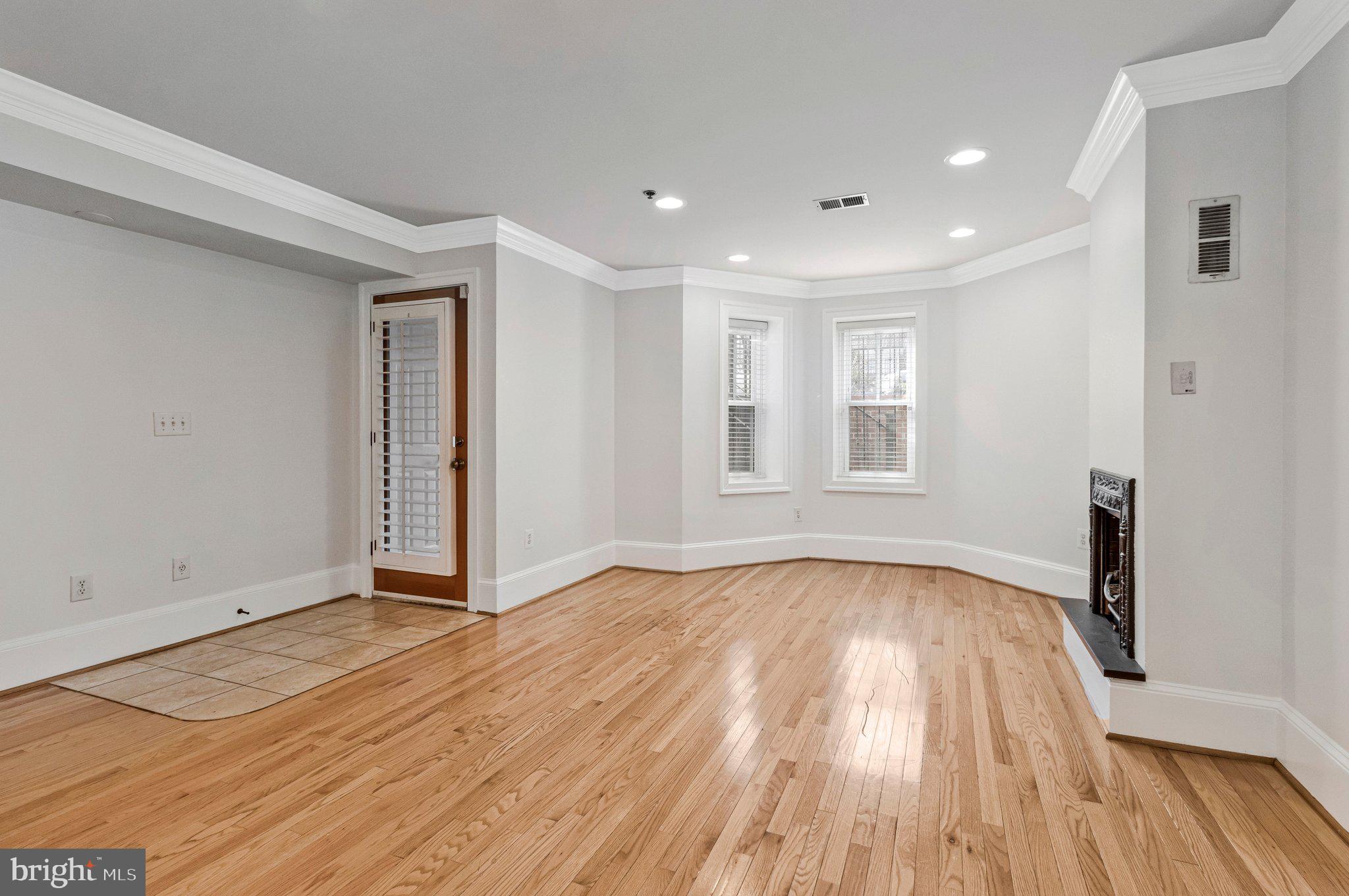 629 4th Street Northeast, Unit 1 Washington, DC 20002 - Photo 7 of 28