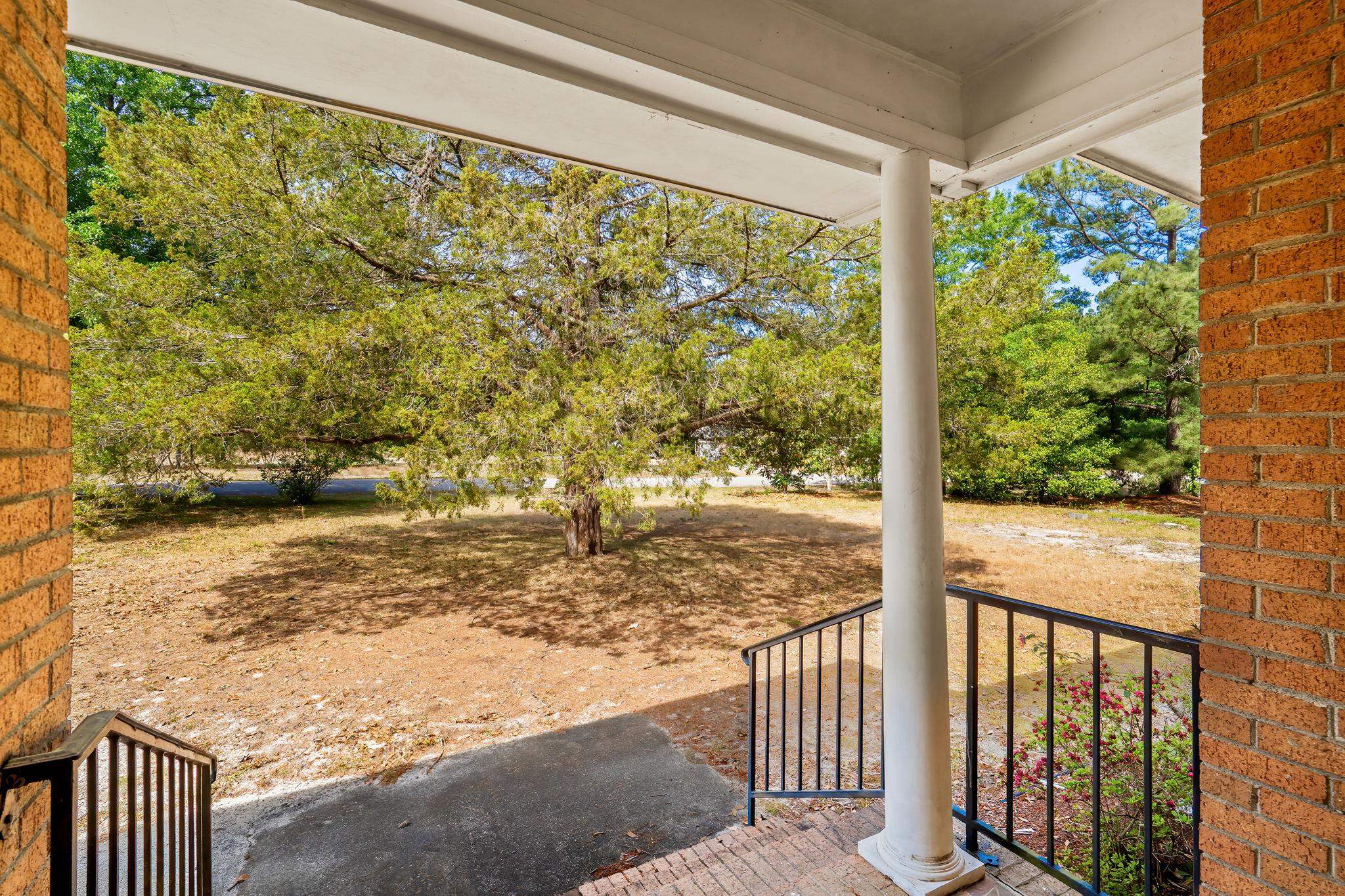 2808 Kennedy Court Mullins, SC 29574 - Photo 4 of 37