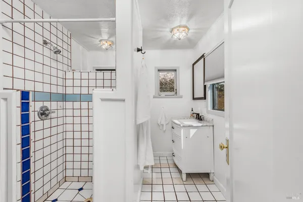 $375,000 | 15256 Canyon 3 Road, Guerneville, CA 95446