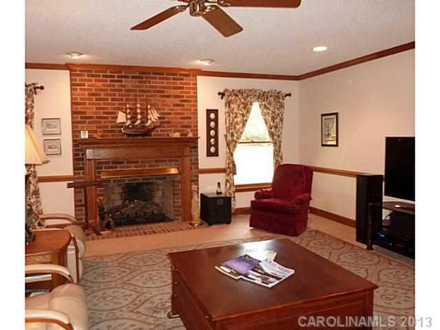 1165 Ben Black Road Midland, NC 28107 - Photo 4 of 16 Gallery Image 4