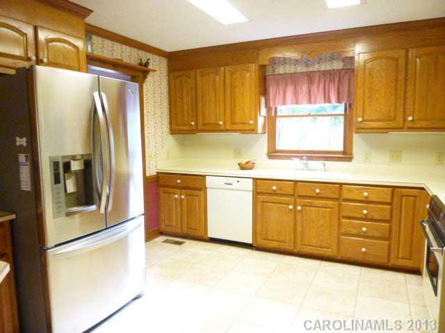1165 Ben Black Road Midland, NC 28107 - Photo 7 of 16 Gallery Image 7