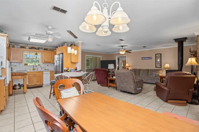 $675,000 | 2379 Fm 1817, Elkhart, TX 75839