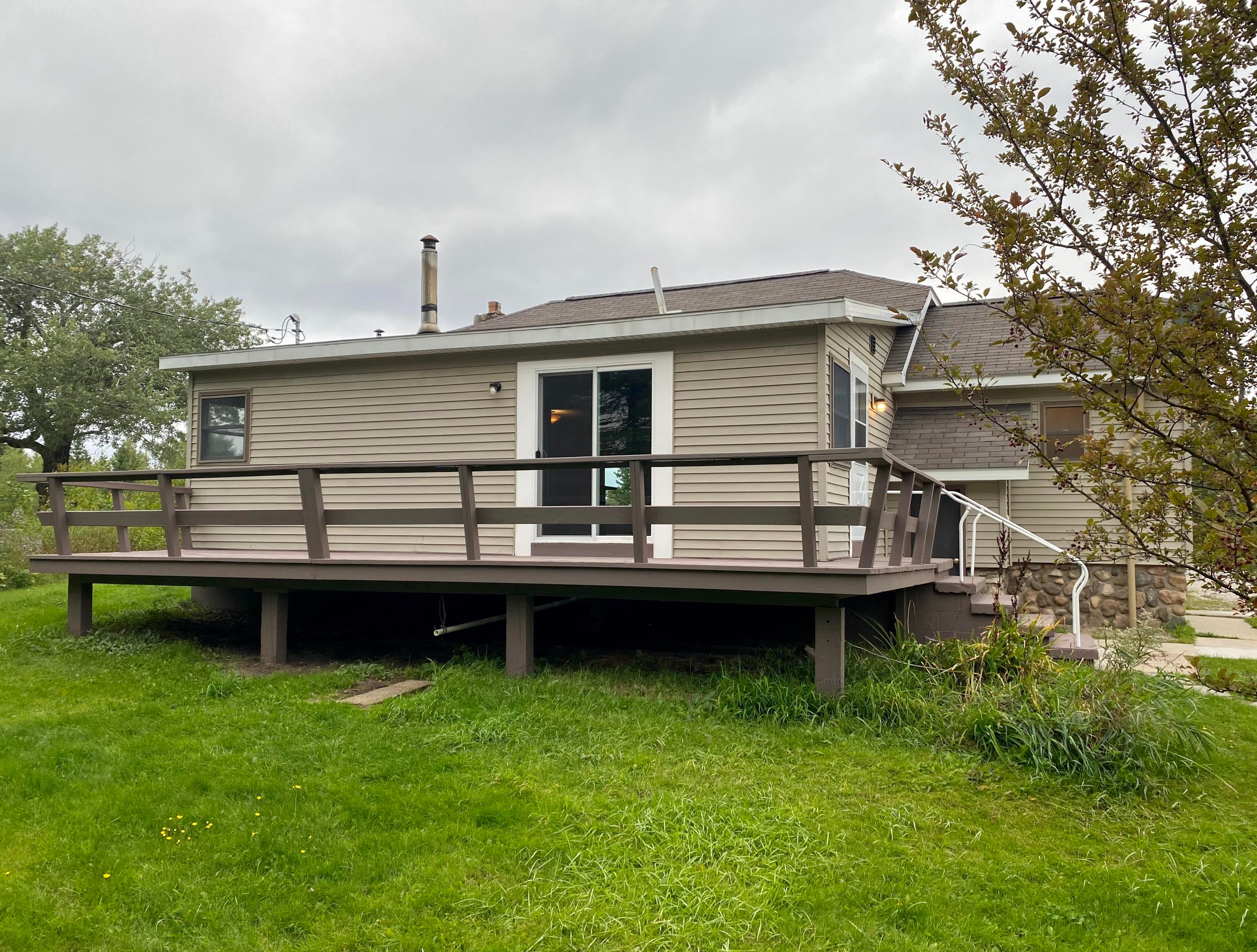 2601 Old Mackinaw Road Cheboygan, MI 49721 - Photo 3 of 20 Gallery Image 3