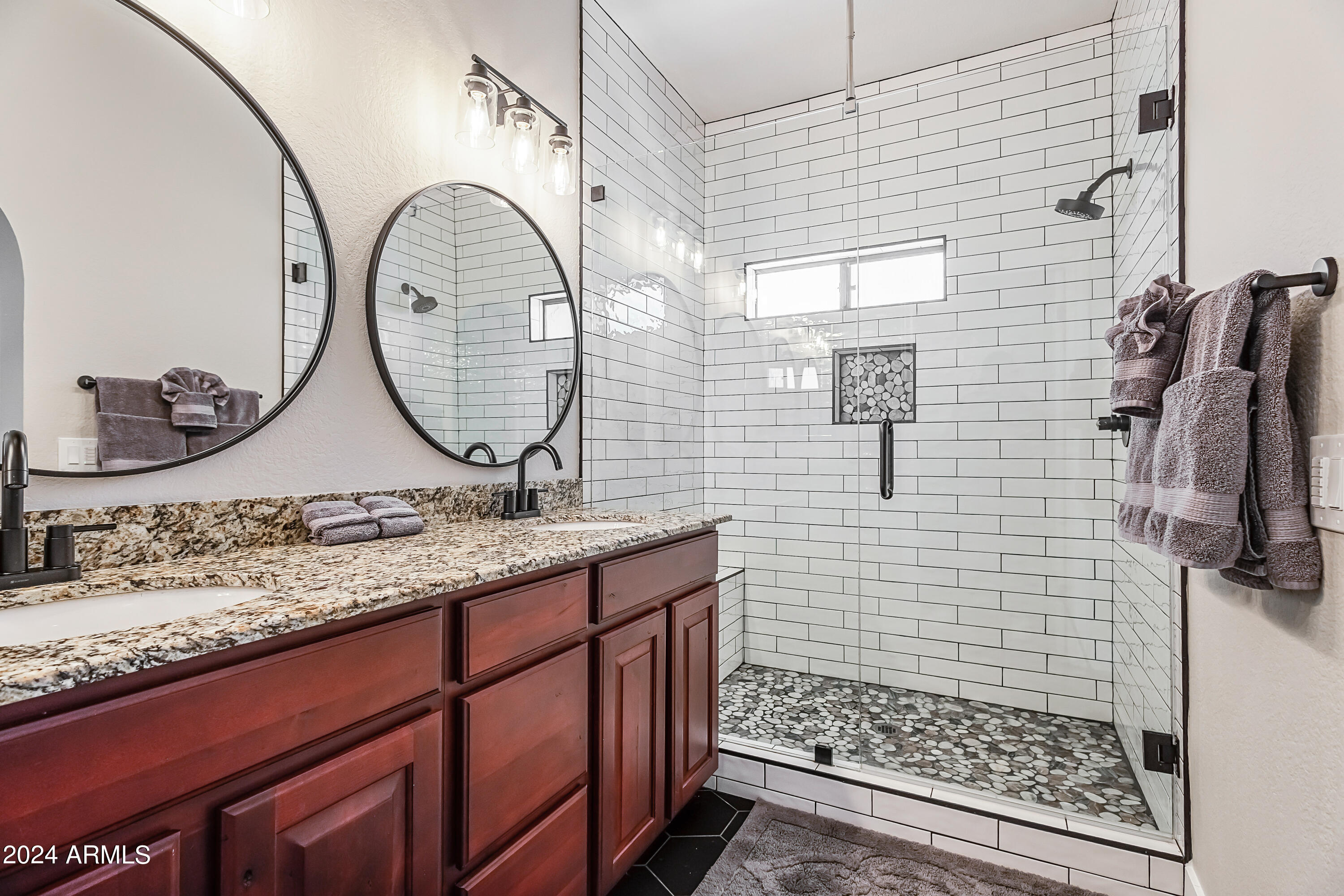 9705 East Mountain View Road, Unit 1038 Scottsdale, AZ 85258 - Photo 16 of 31 PRIMARY BATHRM-SHOWER VIEW