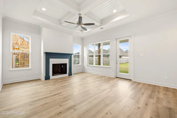 $285,600 | 111 Lilian Lane, Maurice, LA 70555