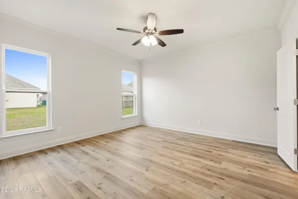 $285,600 | 111 Lilian Lane, Maurice, LA 70555