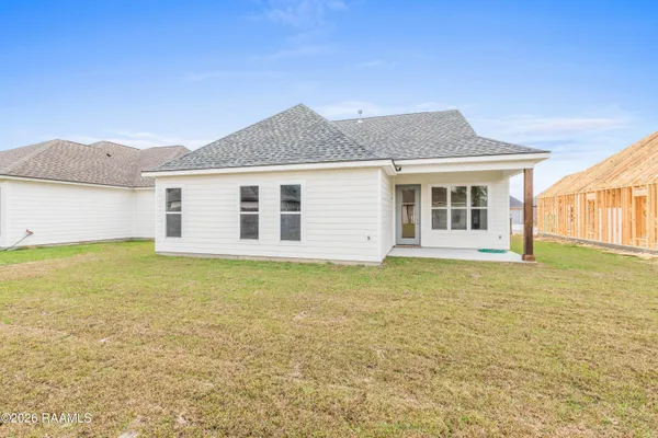 $285,600 | 111 Lilian Lane, Maurice, LA 70555