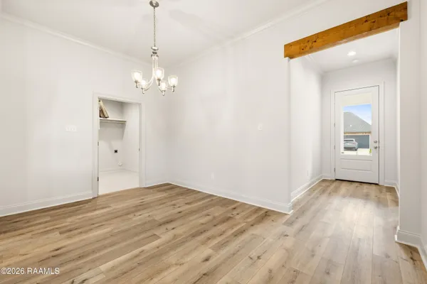 $285,600 | 111 Lilian Lane, Maurice, LA 70555