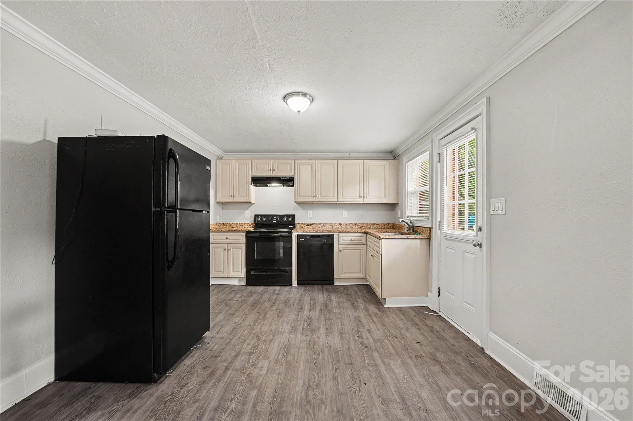 6931 Robinson Church Road Charlotte, NC 28215 - Photo 7 of 25 Gallery Image 7