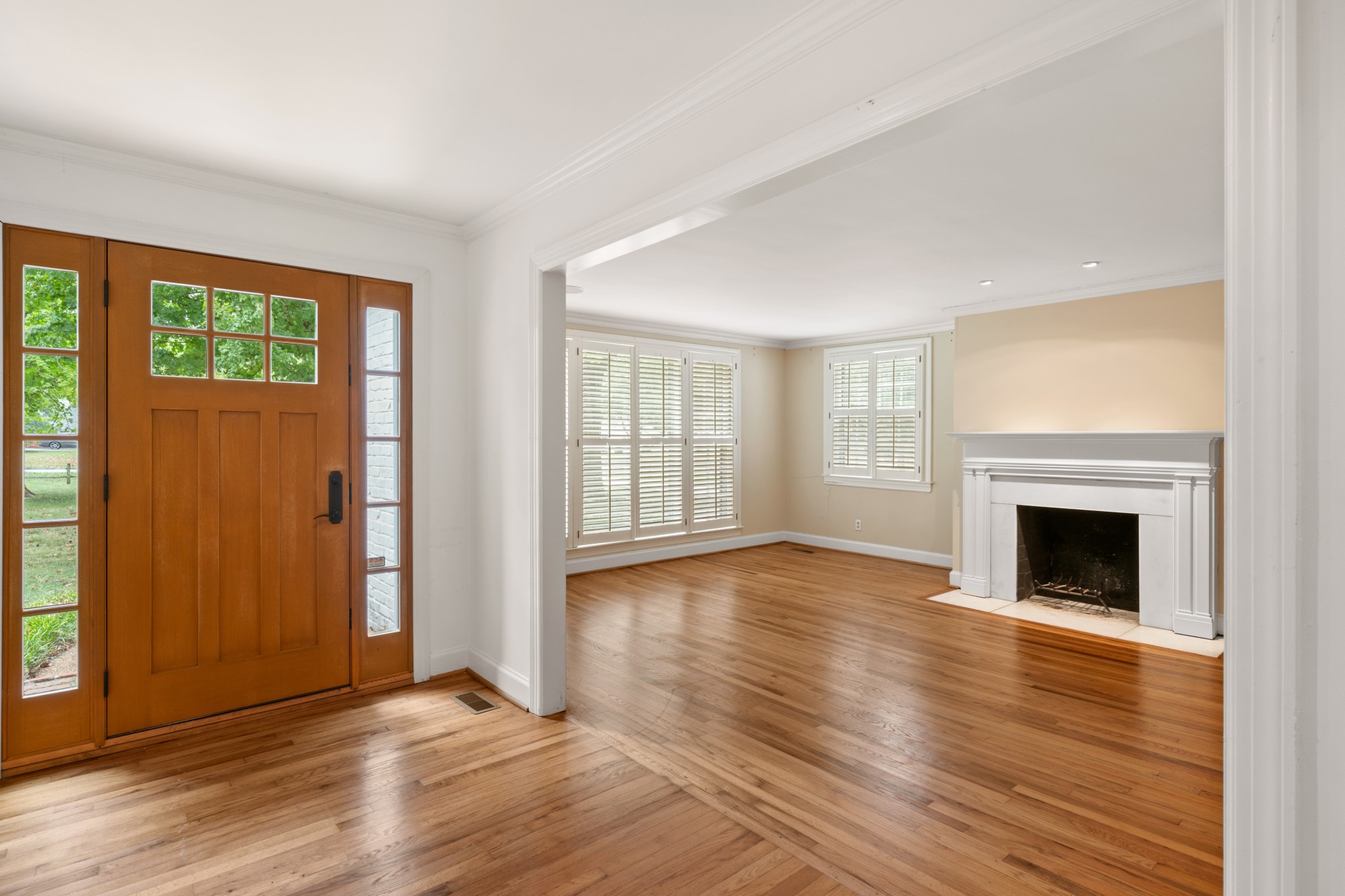 6325 Robin Hill Road Nashville, TN 37205 - Photo 13 of 47 wood burning fireplace