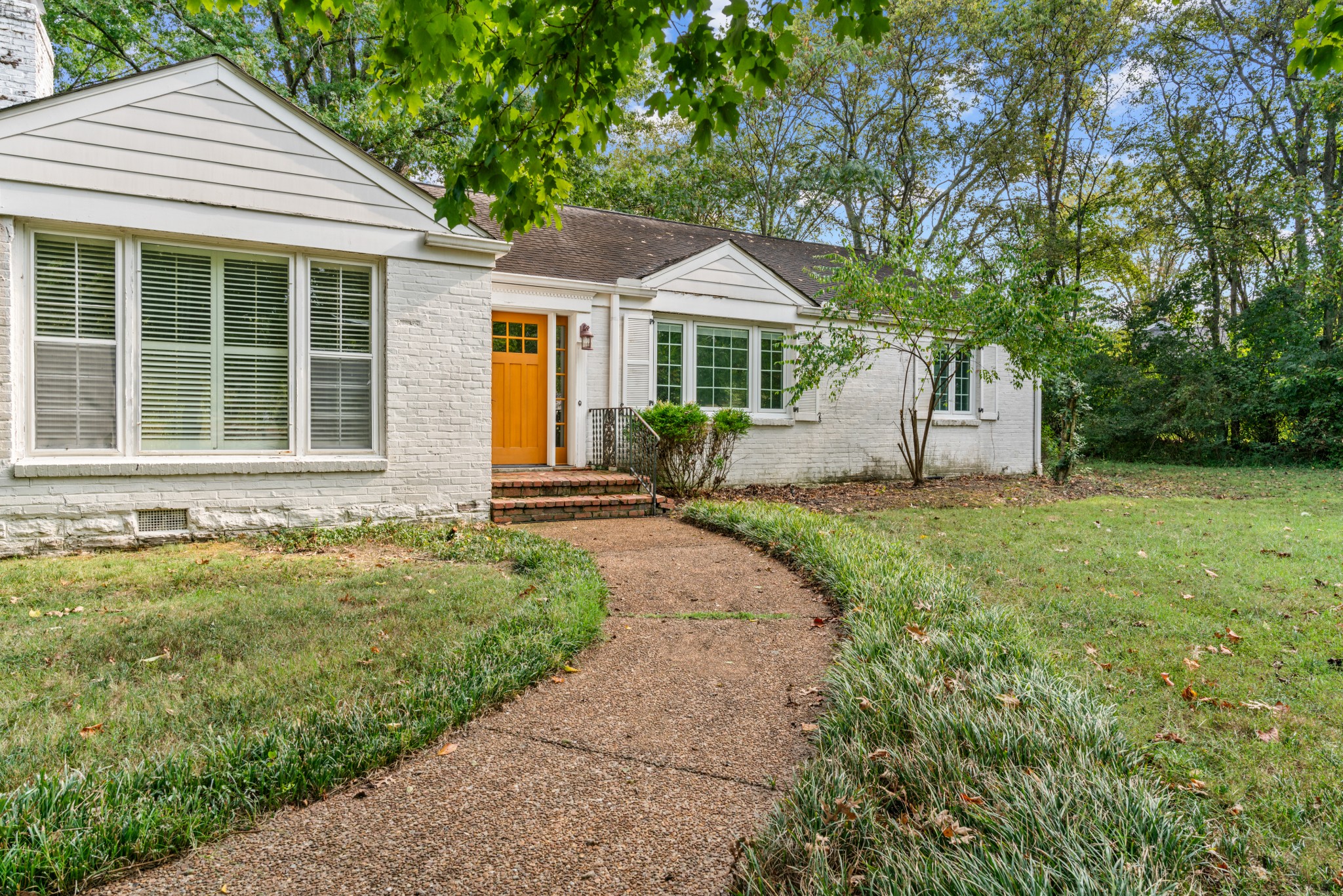 6325 Robin Hill Road Nashville, TN 37205 - Photo 2 of 47 Gallery Image 2