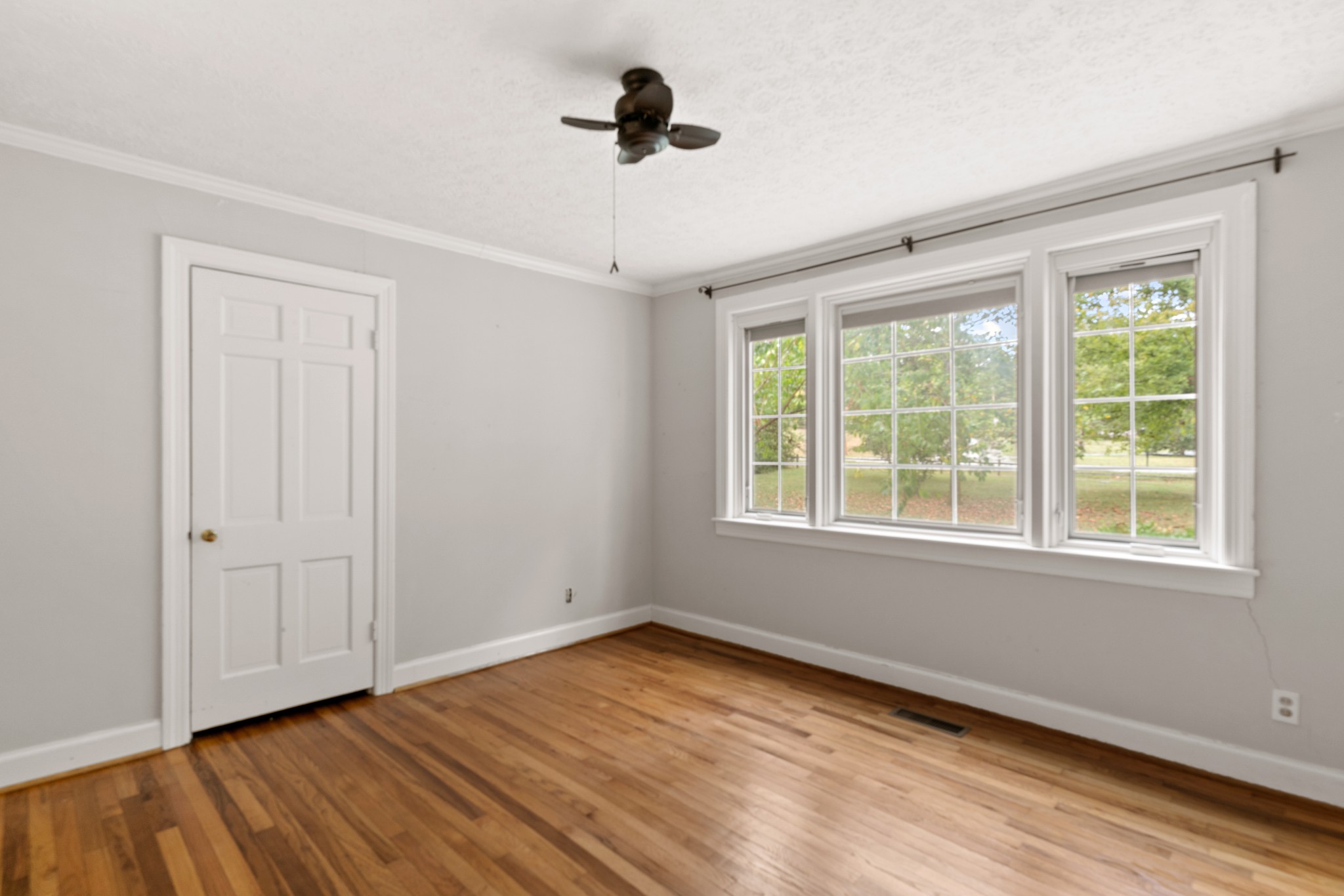 6325 Robin Hill Road Nashville, TN 37205 - Photo 25 of 47 2 of 3 bedrooms.