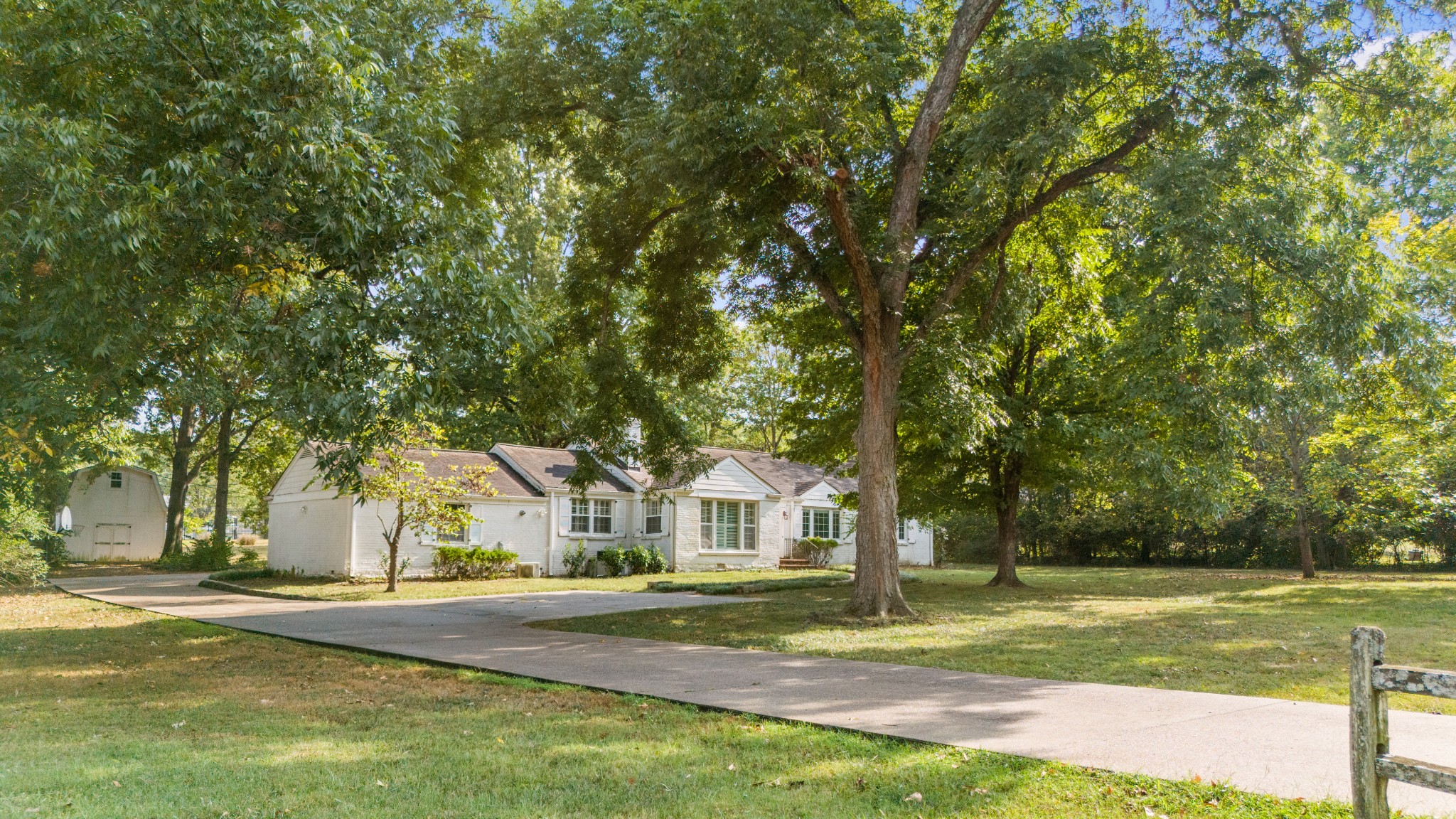 6325 Robin Hill Road Nashville, TN 37205 - Photo 5 of 47 Gallery Image 5