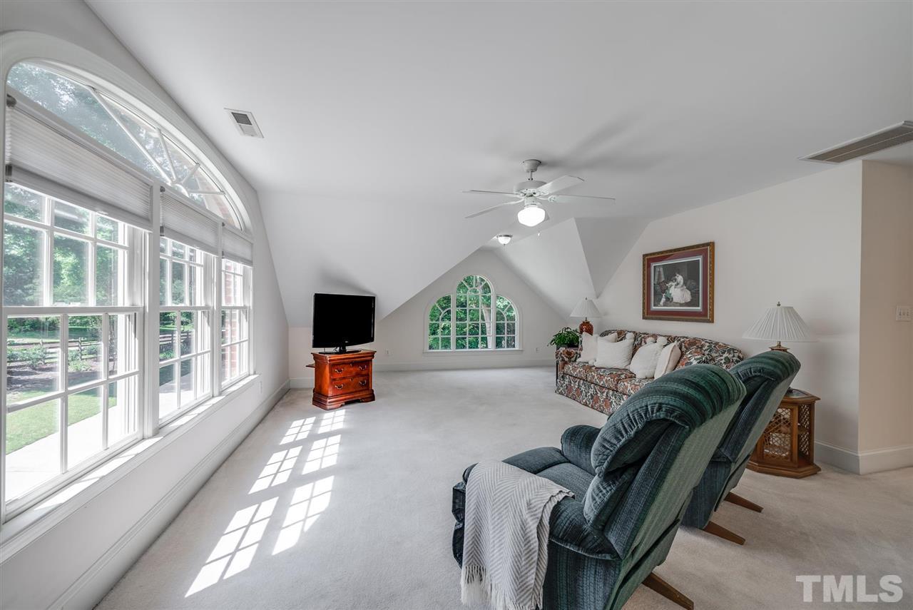 1009 Erins Way Lane Raleigh, NC 27614 - Photo 21 of 30 Gallery Image 21