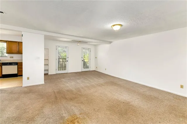 $118,500 | 7402 West 102nd Court, Overland Park, KS 66212