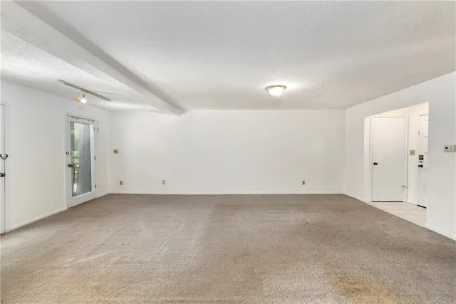 $118,500 | 7402 West 102nd Court, Overland Park, KS 66212