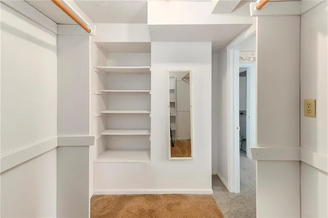 $118,500 | 7402 West 102nd Court, Overland Park, KS 66212