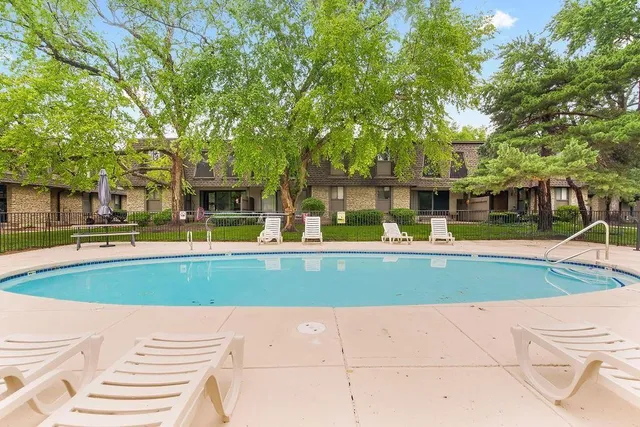 $118,500 | 7402 West 102nd Court, Overland Park, KS 66212