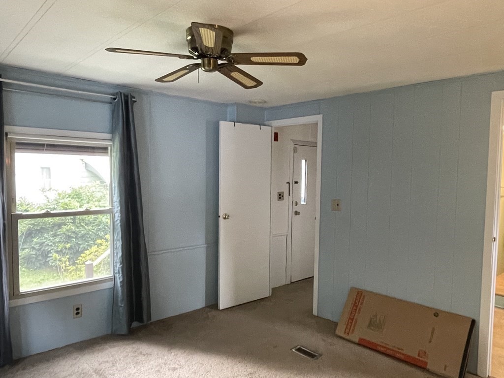 52 Contessa Drive Springfield, MA 01119 - Photo 15 of 21 Gallery Image 15