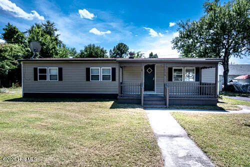 $1,500 | 176 Pine Street, New Bern, NC 28560