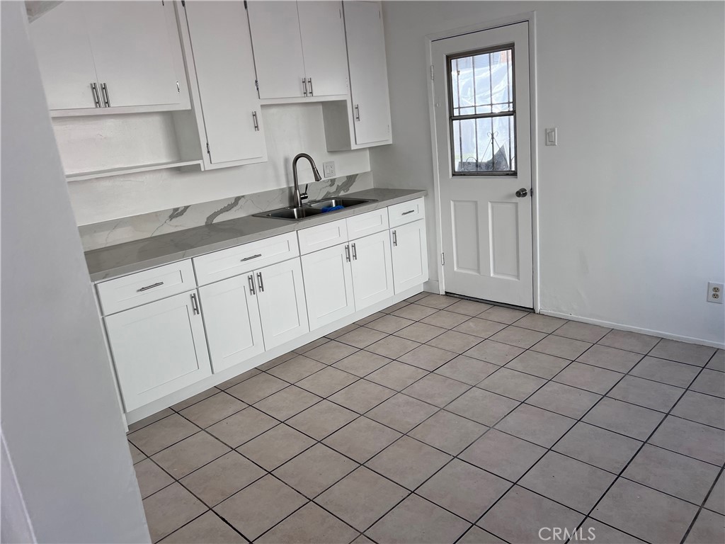 8954 South Gate South Gate, CA 90280 - Photo 16 of 31