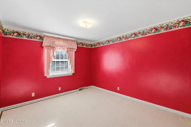 $549,900 | 226 Hiwassee Road, Madisonville, TN 37354