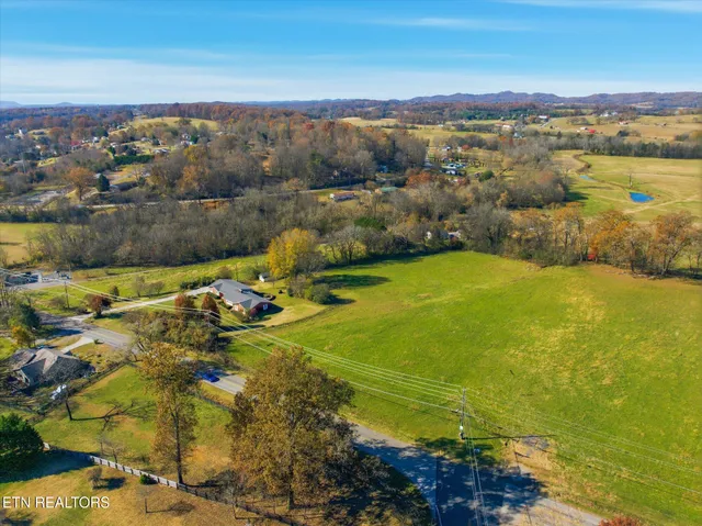 $549,900 | 226 Hiwassee Road, Madisonville, TN 37354
