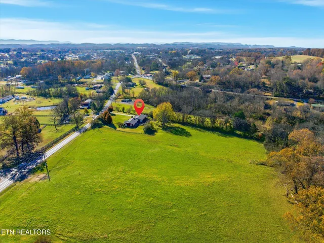 $549,900 | 226 Hiwassee Road, Madisonville, TN 37354