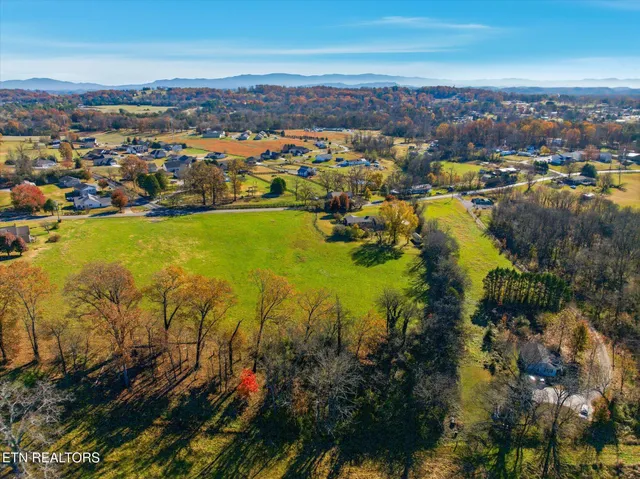 $549,900 | 226 Hiwassee Road, Madisonville, TN 37354