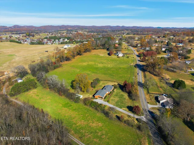 $549,900 | 226 Hiwassee Road, Madisonville, TN 37354