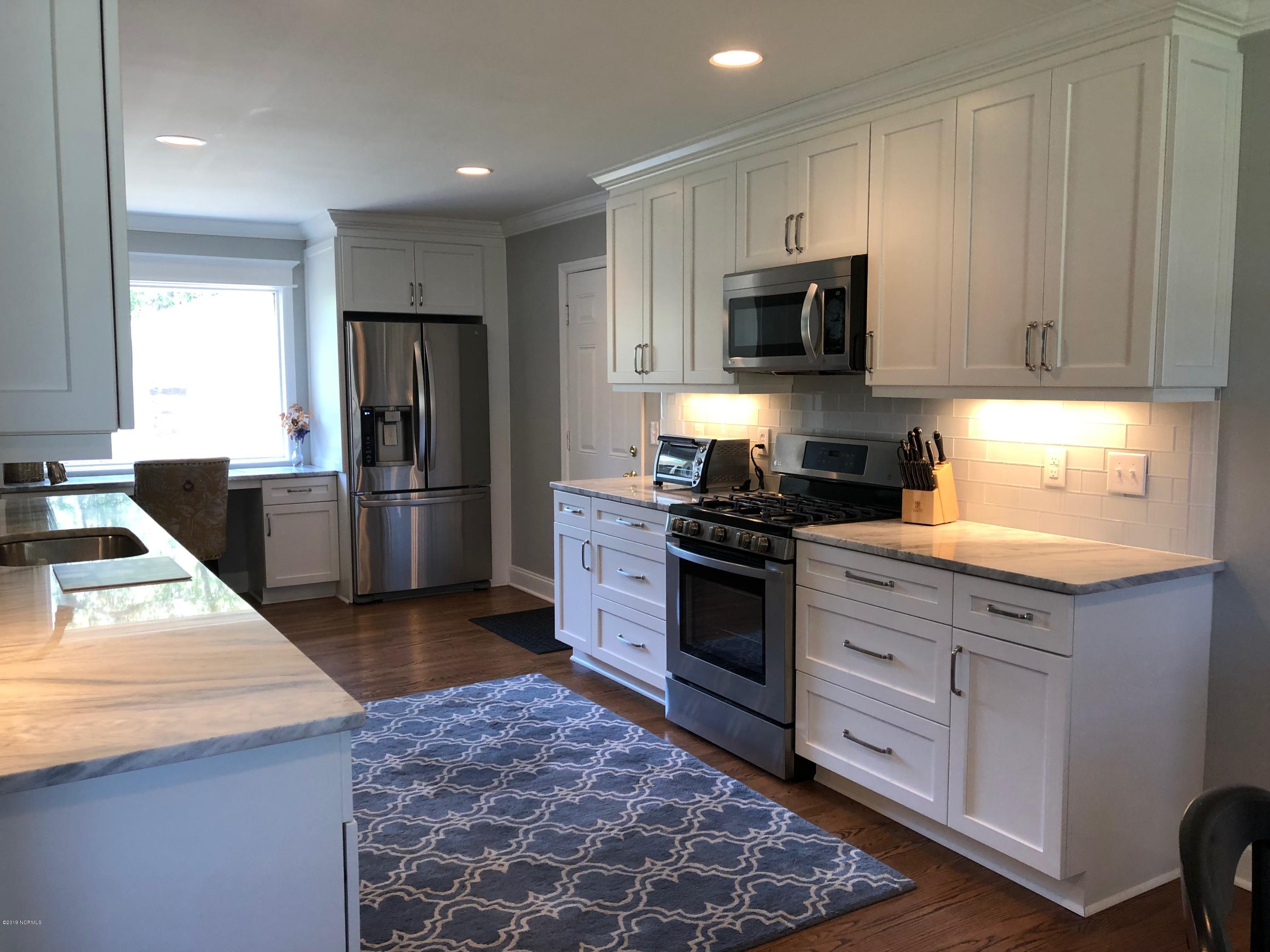 132 Windemere Road Wilmington, NC 28405 - Photo 6 of 15 IMG_0738