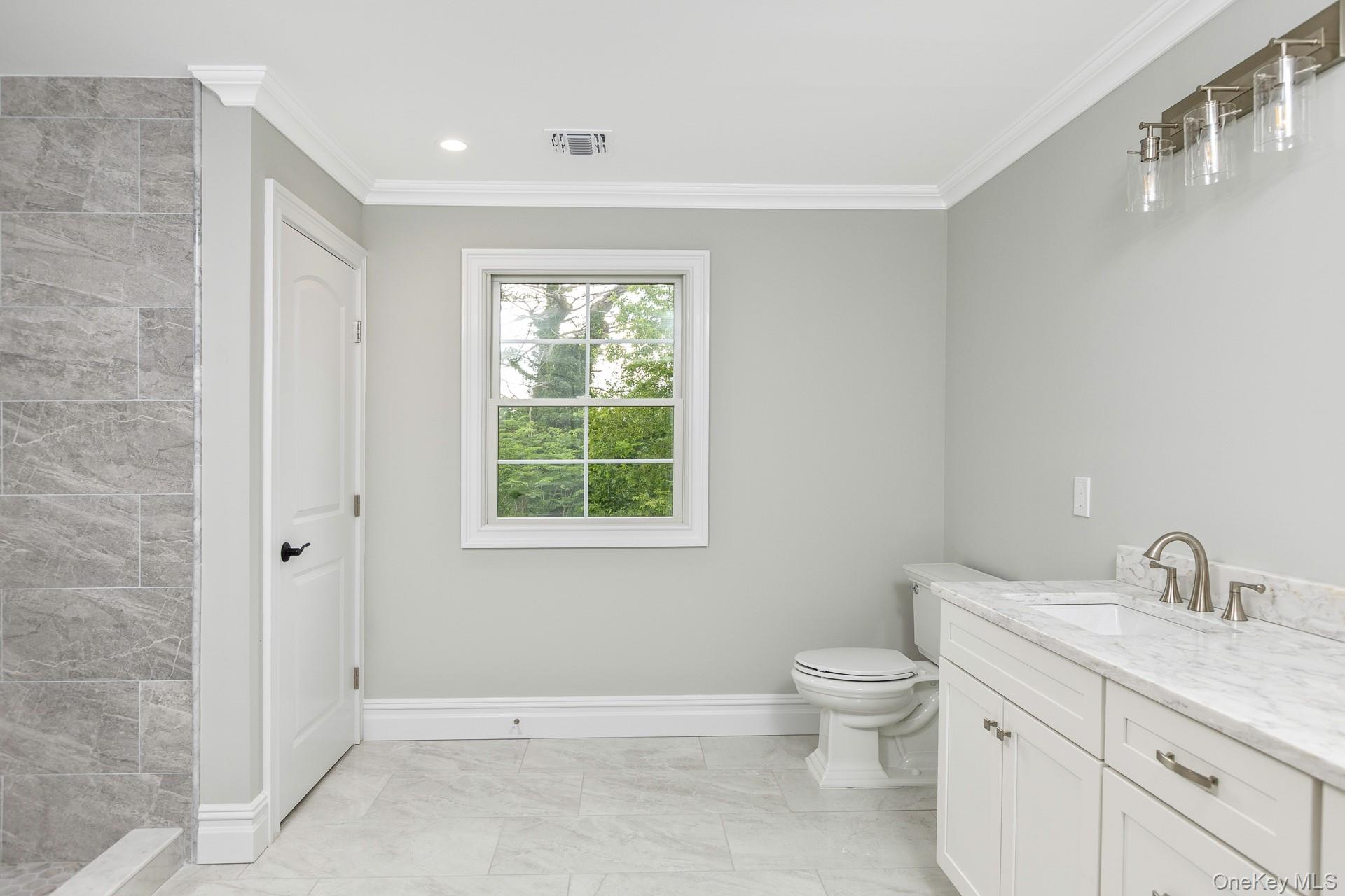223 Town Line Road Commack, NY 11731 - Photo 30 of 36