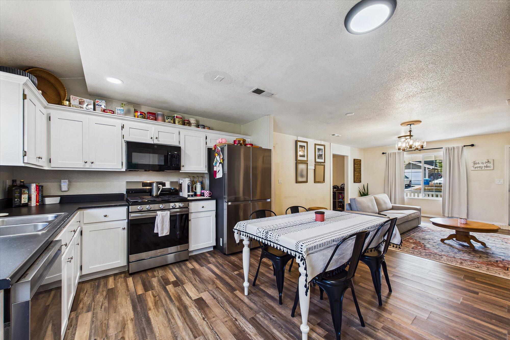 318 First Avenue Rio Dell, CA 95562 - Photo 12 of 39