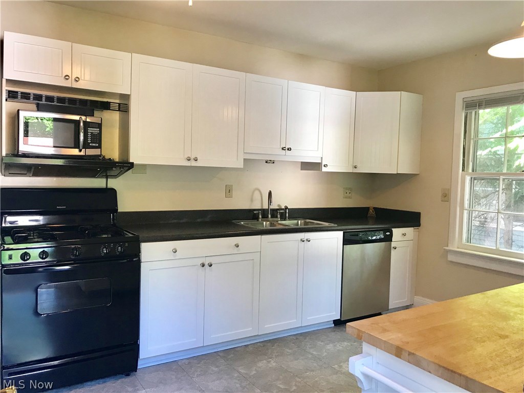 2641 Shaker Road Cleveland Heights, OH 44118 - Photo 11 of 20 Gallery Image 11