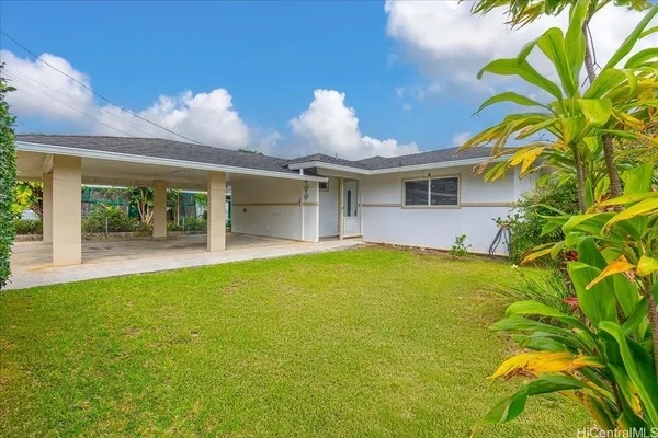 $1,399,000 | 44-761 Kaneohe Bay Drive, Kaneohe, HI 96744