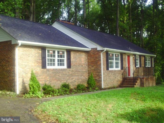 9342 Indiantown Road King George, VA 22485 - Photo 1 of 19 Front of home